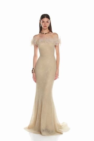 فستان سهرة مطرز بالترتر الذهبي على شكل زهور